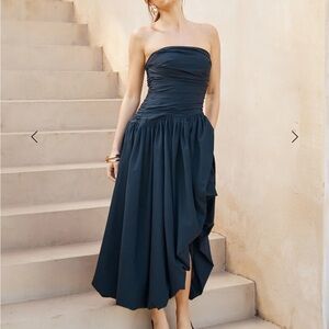 Elegant Strapless Black Dress